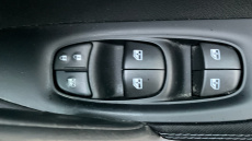 Nissan Qashqai 1.2 DiG-T N-Connecta 5dr Petrol Hatchback